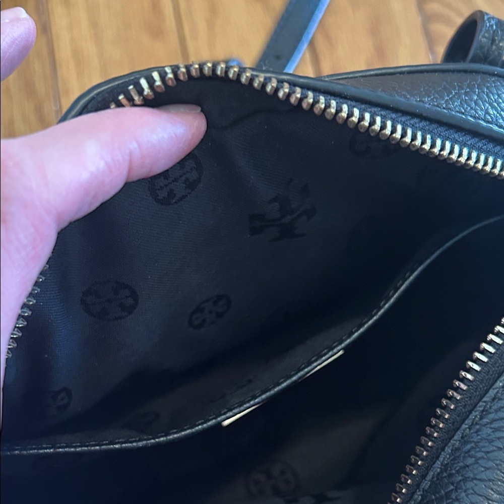 Tory Burch Black Pebbled Leather Crossbody with Tassel - Picture 6 of 12